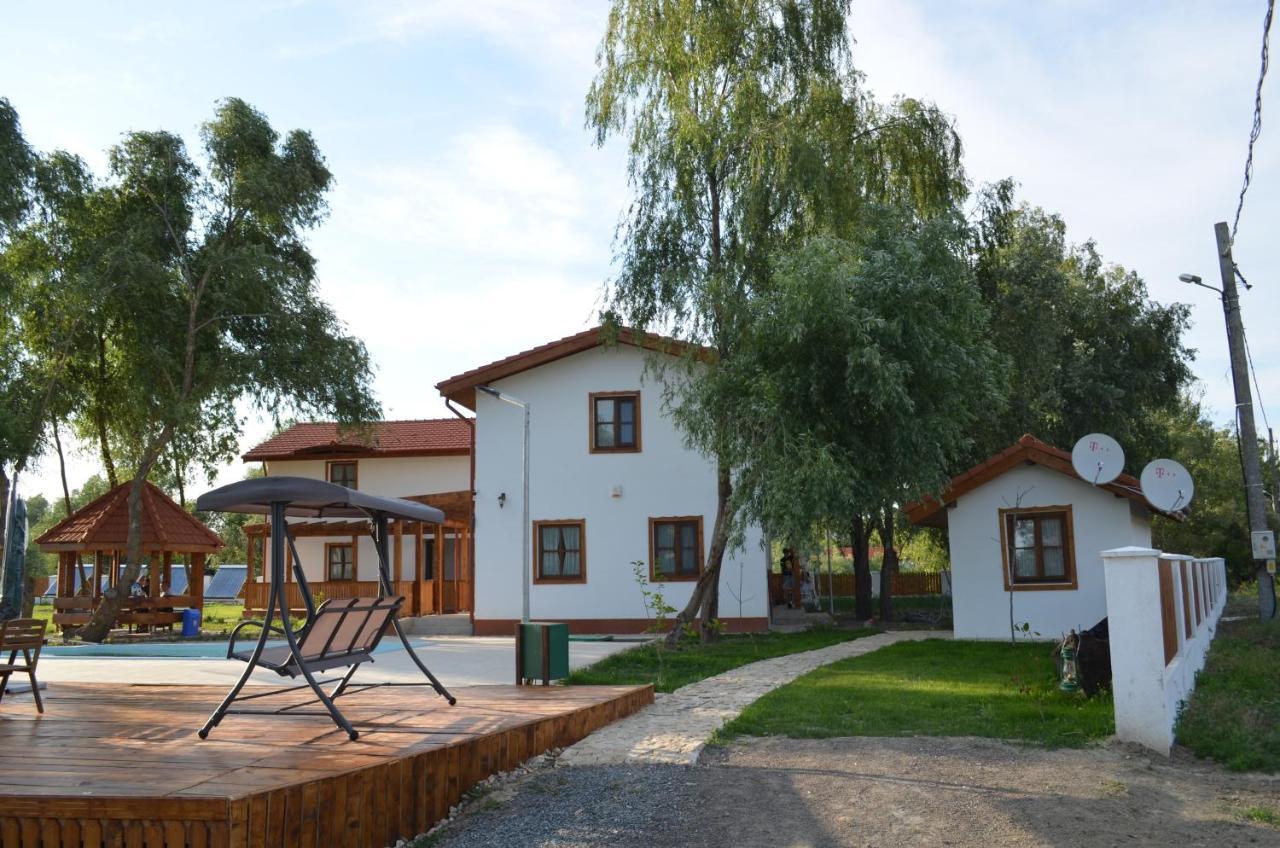 Dumbrava Hotel Uzlina Exterior photo