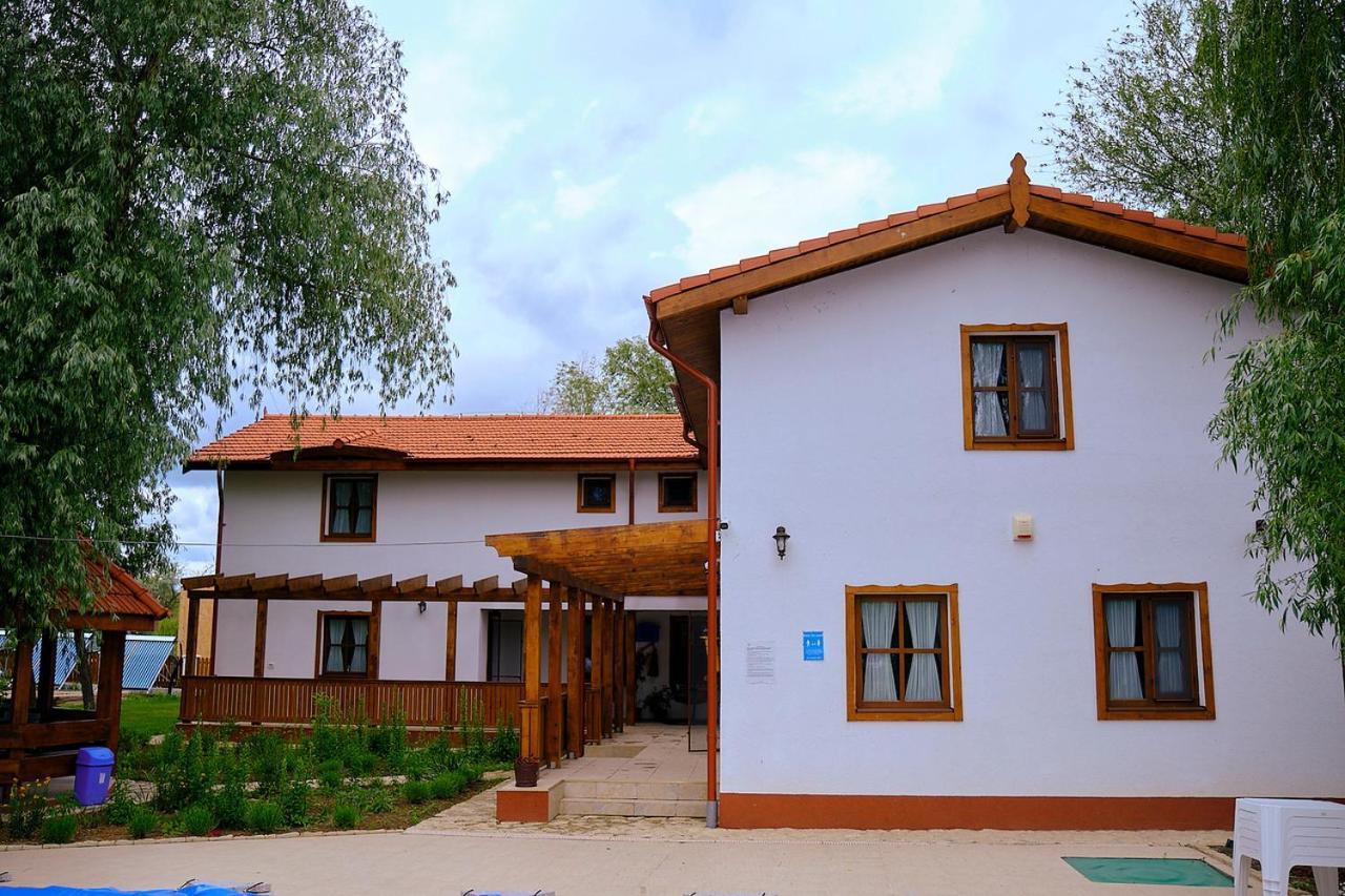 Dumbrava Hotel Uzlina Exterior photo
